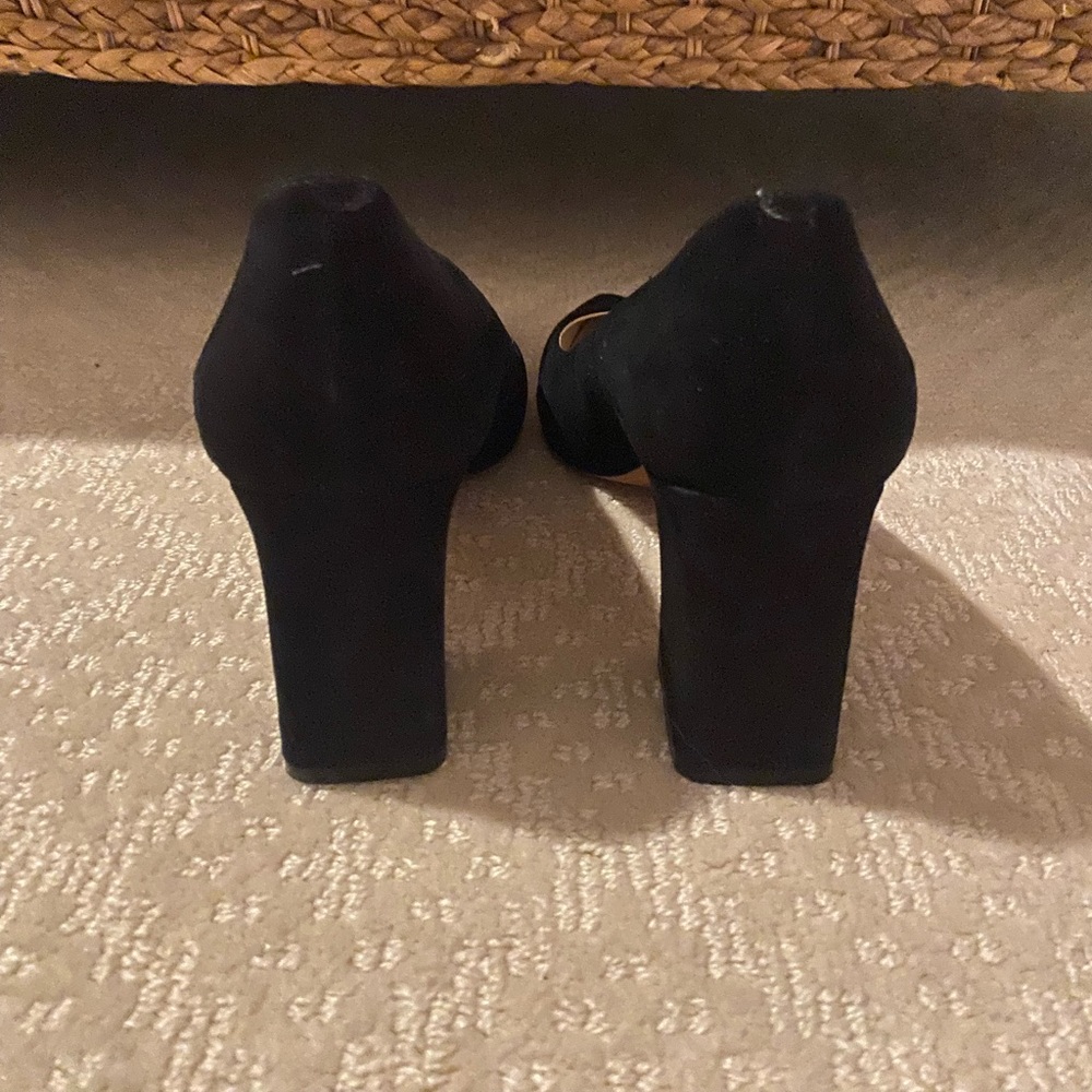marc fisher block heel pumps